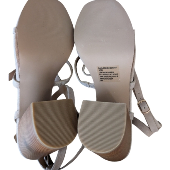 Steve Madden Daelene White Leather Strappy Block Heel Sandals 8.5 NEW - Picture 6 of 8